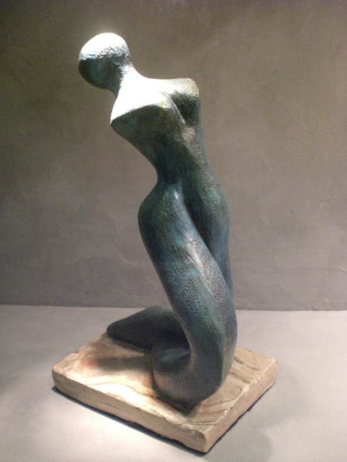 Sculpture titled "LA PATIENCE" by Zou.Sculpture, Original Artwork, Terra cotta