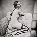 Photographie intitulée "Chaise Longue" par A.J. Barnes, Œuvre d'art originale, Photographie argentique