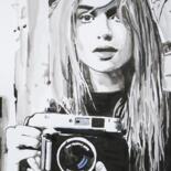 Рисунок под названием "Girl with camera" - Alexandra Djokic, Подлинное произведение искусства, Чернила