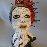 Sculpture intitulée "Femme cheveux rouge" par Armelle Colombier, Œuvre d'art originale, Céramique
