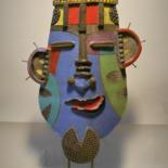 Sculpture titled "Masque coloré" by Armelle Colombier, Original Artwork, Ceramics