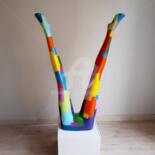 Sculpture titled "Rainbow legs" by Brigitte Dravet, Original Artwork, Resin