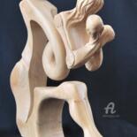 Скульптура под названием "harcèlement" - Christophe Lm, Подлинное произведение искусства, Дерево
