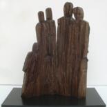 Sculpture titled "Famille 19 04" by Gérard Cottereau, Original Artwork, Wood
