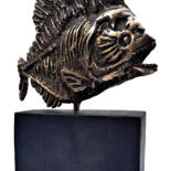 Sculpture intitulée "Piranha de rio" par Helene Stanton, Œuvre d'art originale, Bronze