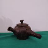 设计 标题为“Teapot in brown 棕色手…” 由Janny Hui, 原创艺术品, 家具