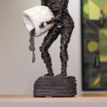 Escultura intitulada "Letting go of the p…" por Karen Axikyan, Obras de arte originais, Metais