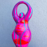 Sculptuur getiteld "Sculpture "Pink Wom…" door Oksana Chumakova, Origineel Kunstwerk, Papier maché