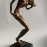 Scultura intitolato "Танец" da Oleg Putilin, Opera d'arte originale, Bronzo