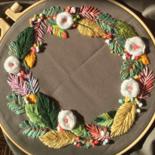 Textile Art titled "Couronne de fleurs" by Lisette, Original Artwork, Embroidery Mounted on Wood Panel