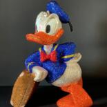 Sculpture intitulée "Donald Duck Sculptu…" par Rijon, Œuvre d'art originale, Carton