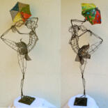 Sculpture titled "danseuse à l'ombrel…" by Sarah François, Original Artwork, Wire