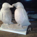 Sculpture titled "couple de pingouins…" by Simone Collet, Original Artwork, Terra cotta