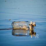 Photographie intitulée "Bouteille-à-la-mer-…" par Thierry Magliulo (Th.Mag), Œuvre d'art originale