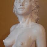 Bella, Cheveux au vent by Valerie Barrault