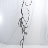 Sculpture intitulée "L'éveil, ou la prés…" par Yez, Œuvre d'art originale, Métaux