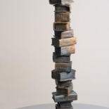 Sculpture intitulée "***Bookworm VII***" par Yuriy Kraft, Œuvre d'art originale, Argile